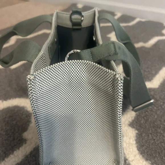 Lululemon Stylish  Green and White Tote Bag 4L - Picture 4 of 7